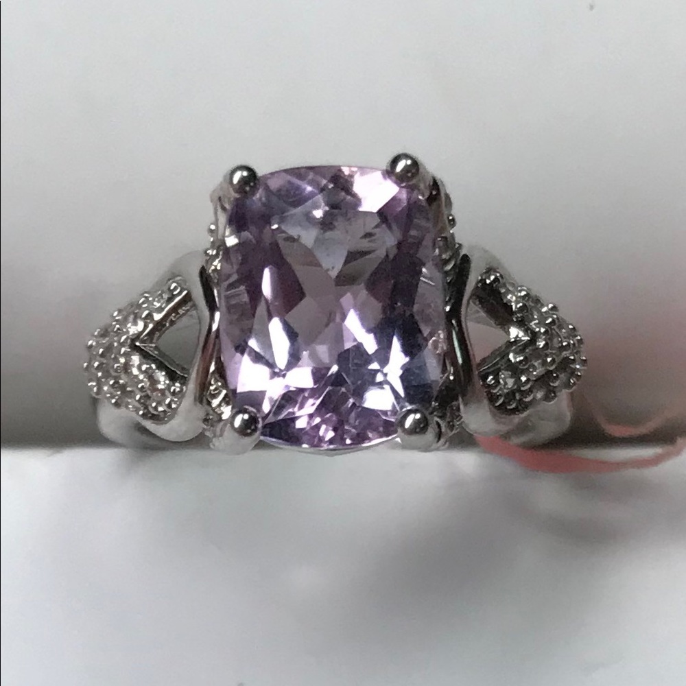 Ring. Size 5. Genuine Rose De France Amethyst